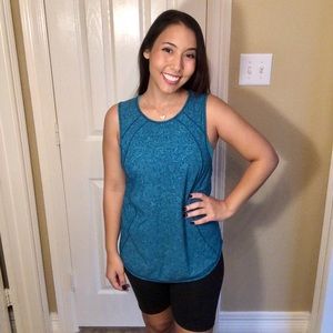 Turquoise Lululemon Tank with Designs
